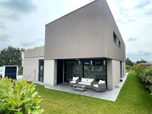 Villa in Mendrisio, Mendrisio District