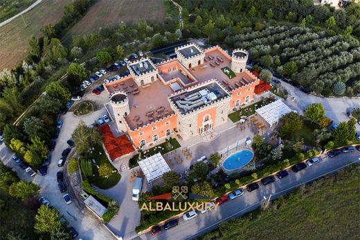 Château à Pietradefusi, Provincia di Avellino