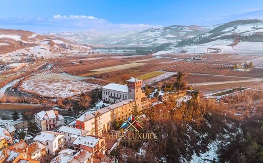 Castle for sale in Bubbio
