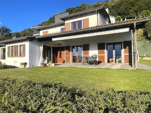 Villa in Morbio Superiore, Mendrisio