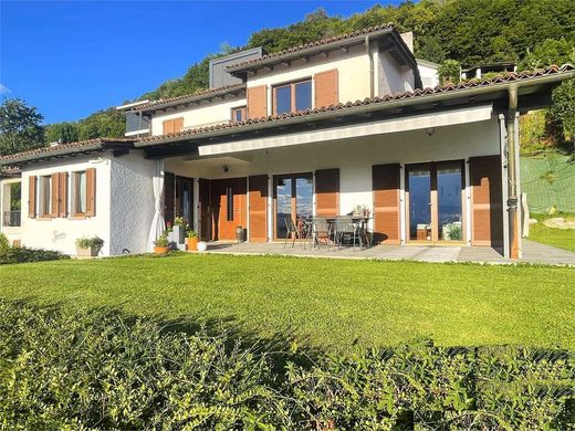 Villa in Morbio Superiore, Mendrisio