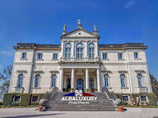 别墅  Conegliano, 特雷维索省