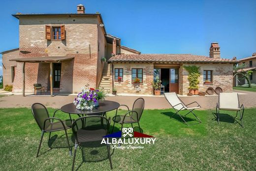 Villa in Montalcino, Provincia di Siena