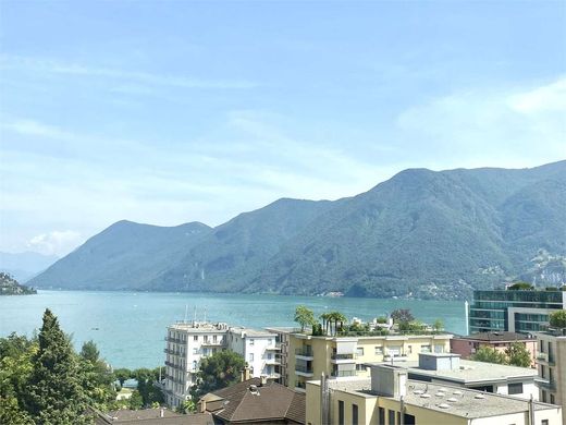 مكتب ﻓﻲ لوغانو, Lugano