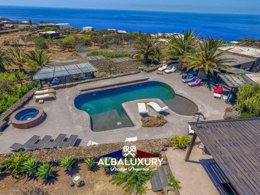 Villa in Pantelleria, Trapani