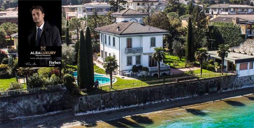 Villa Desenzano del Garda, Brescia ilçesinde