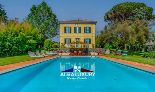 Villa a Lucca, Toscana