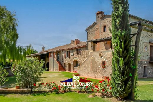 Villa a Radicondoli, Siena