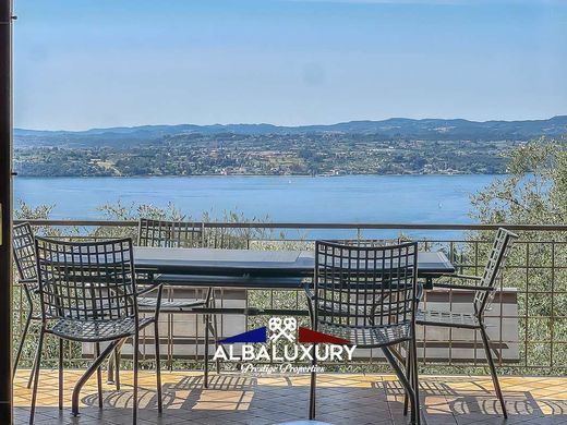Villa - Gardone Riviera, Provincia di Brescia