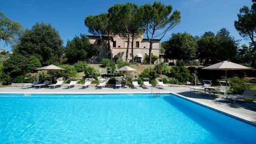 Villa a Corciano Vecchio, Perugia