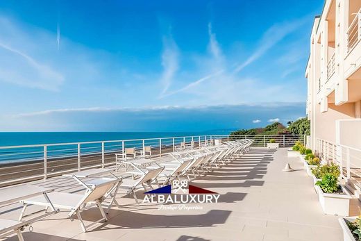 Villa - Marina di Castagneto Carducci, Provincia di Livorno