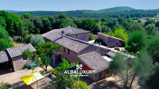 Villa in Sovicille, Province of Siena