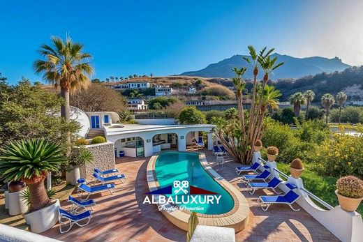 ﻓﻴﻼ ﻓﻲ Forio, Napoli