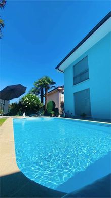 Villa in Chiasso, Mendrisio District