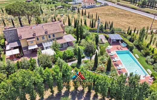 Villa in Palaia, Pisa