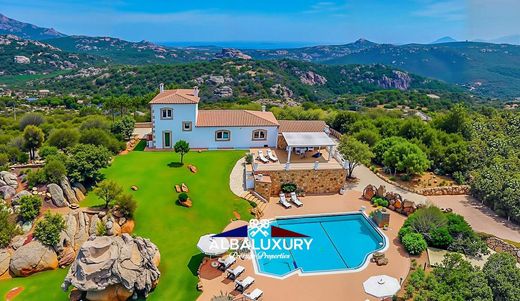 Arzachena, Provincia di Sassariのヴィラ