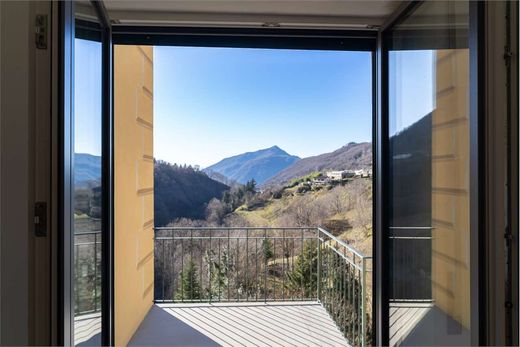 Apartment / Etagenwohnung in Arogno, Lugano