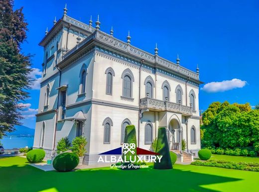 Villa a Lesa, Novara