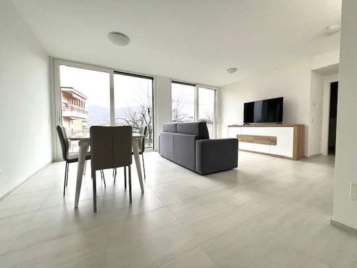 Apartment / Etagenwohnung in Agno, Lugano