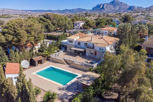 Detached House in Busot, Alicante