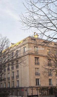 Apartment in La Muette, Auteuil, Porte Dauphine, Paris
