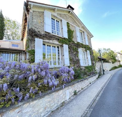 Maison de luxe à Varennes-Jarcy, Essonne