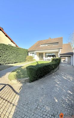 Luxury home in Tremblay-en-France, Seine-Saint-Denis