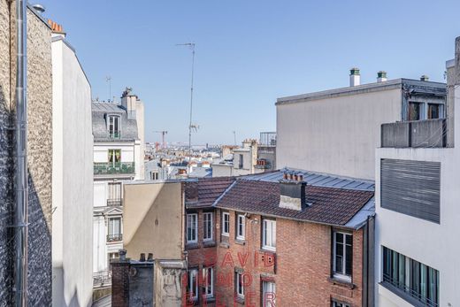 Apartament w Montmartre, Abbesses, Grandes-Carrières, Paris
