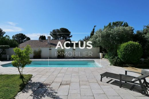 Элитный дом, Lamanon, Bouches-du-Rhône