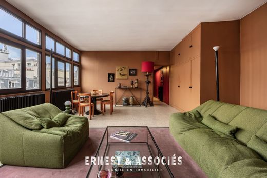 Apartment in Provence-Opéra – Grands Boulevards, Paris