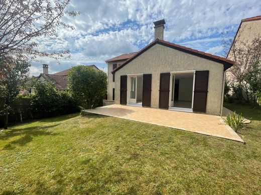 Luxe woning in Verrières-le-Buisson, Essonne