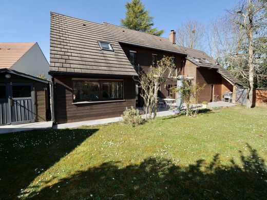 Элитный дом, Vaux-le-Pénil, Seine-et-Marne