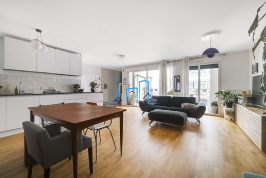 Apartment in Saint-Ouen, Seine-Saint-Denis