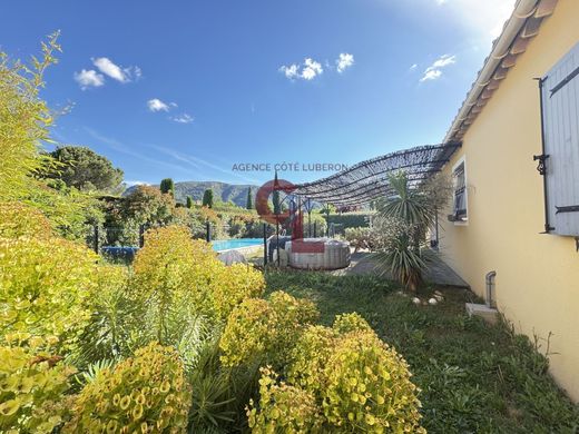 Maison de luxe à Maubec, Vaucluse