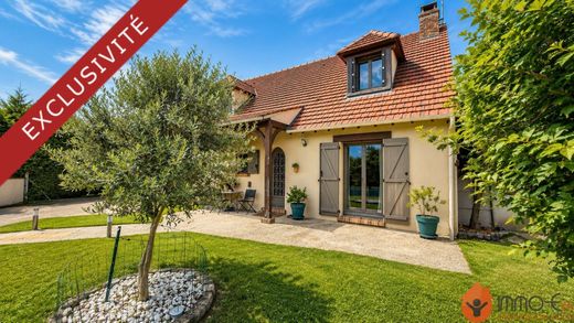 Luxury home in Esbly, Seine-et-Marne