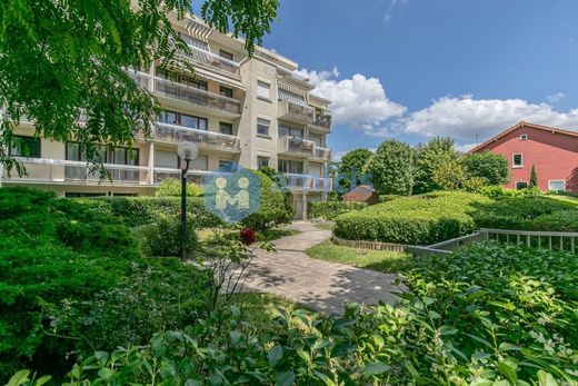 Apartament w Saint-Maur-des-Fossés, Val-de-Marne