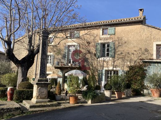 Luxury home in Cabrières-d'Avignon, Vaucluse