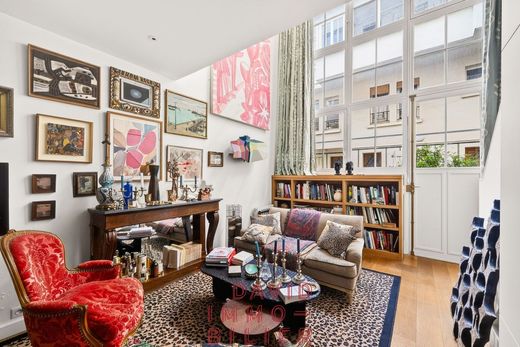 Квартира, Montmartre, Abbesses, Grandes-Carrières, Paris