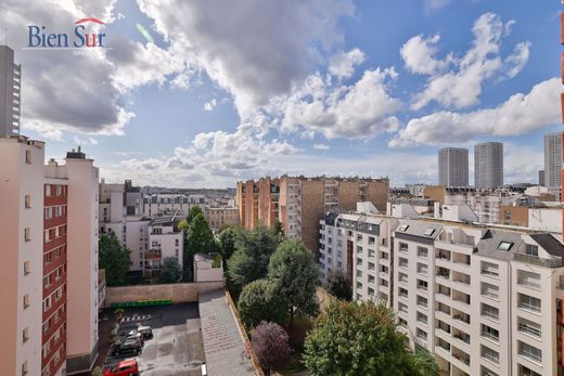 Apartment in Salpêtrière, Butte-aux-Cailles, Croulebarbe, Paris