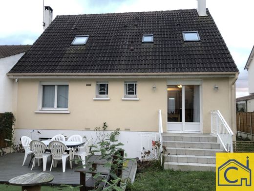 ‏בתי יוקרה ב  Cormeilles-en-Parisis, Val d'Oise