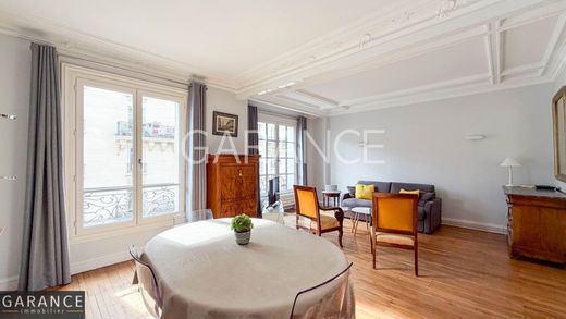 Apartment / Etagenwohnung in Montparnasse, Alésia, Montsouris, Paris