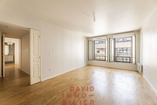 Apartment / Etagenwohnung in Montmartre, Abbesses, Grandes-Carrières, Paris