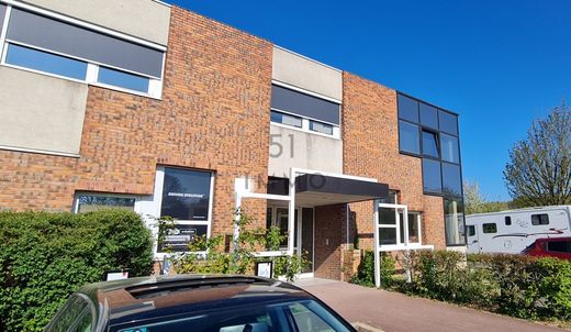 Office in Bièvres, Essonne