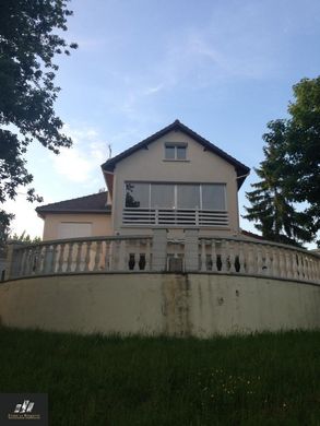 Casa de lujo en Villejust, Essonne