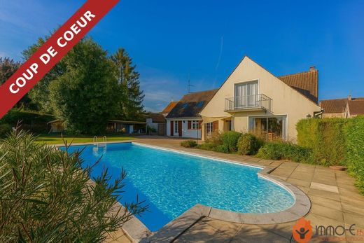 Luxus-Haus in La Houssaye-en-Brie, Seine-et-Marne