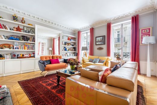 Apartment / Etagenwohnung in Champs-Elysées, Madeleine, Triangle d’or, Paris