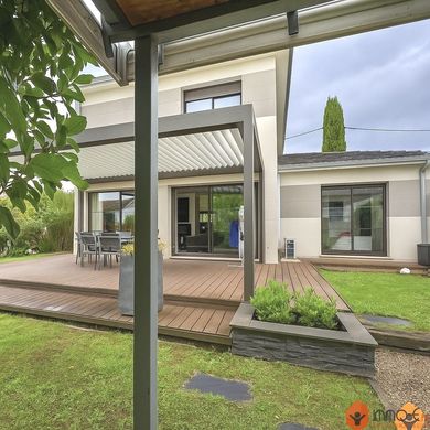 Luxury home in Villenave-d'Ornon, Gironde