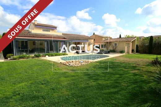 Luxury home in Salon-de-Provence, Bouches-du-Rhône