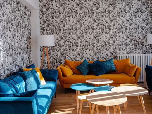 Edificio en Pau, Pirineos Atlánticos