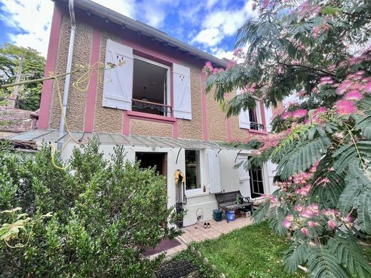 Casa di lusso a Vaux-le-Pénil, Seine-et-Marne